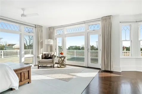 150 Boston Neck Road Narragansett RI 02882