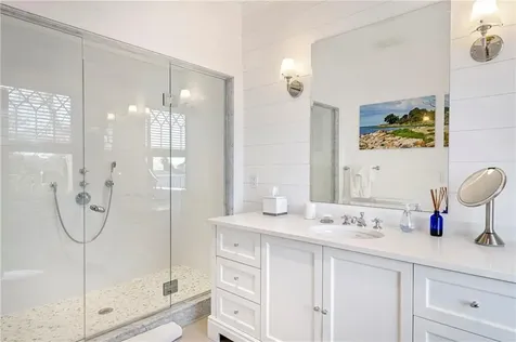 150 Boston Neck Road Narragansett RI 02882