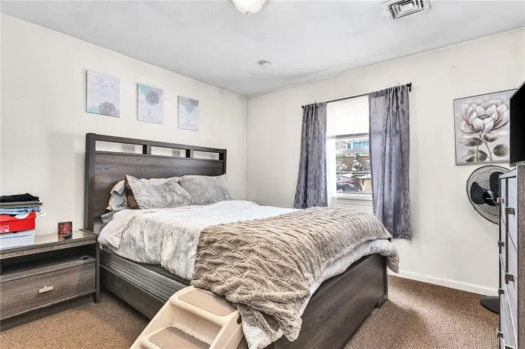 367 369 Hawkins Street Providence RI 02904