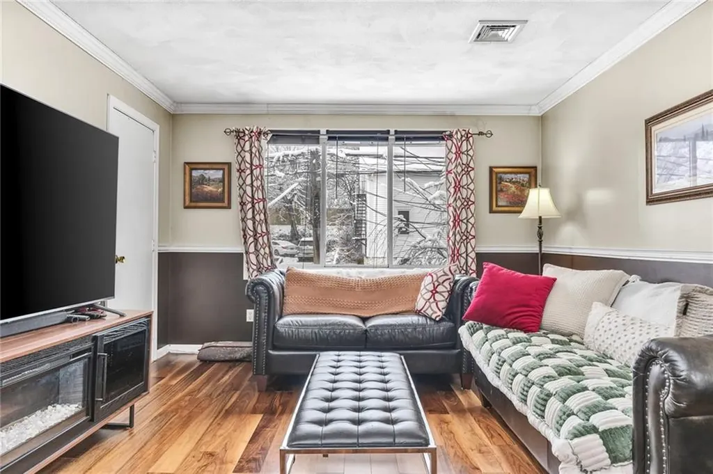 367 369 Hawkins Street Providence RI 02904