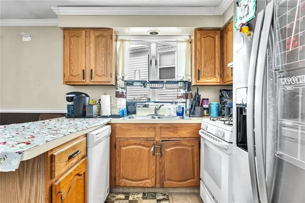367 369 Hawkins Street Providence RI 02904
