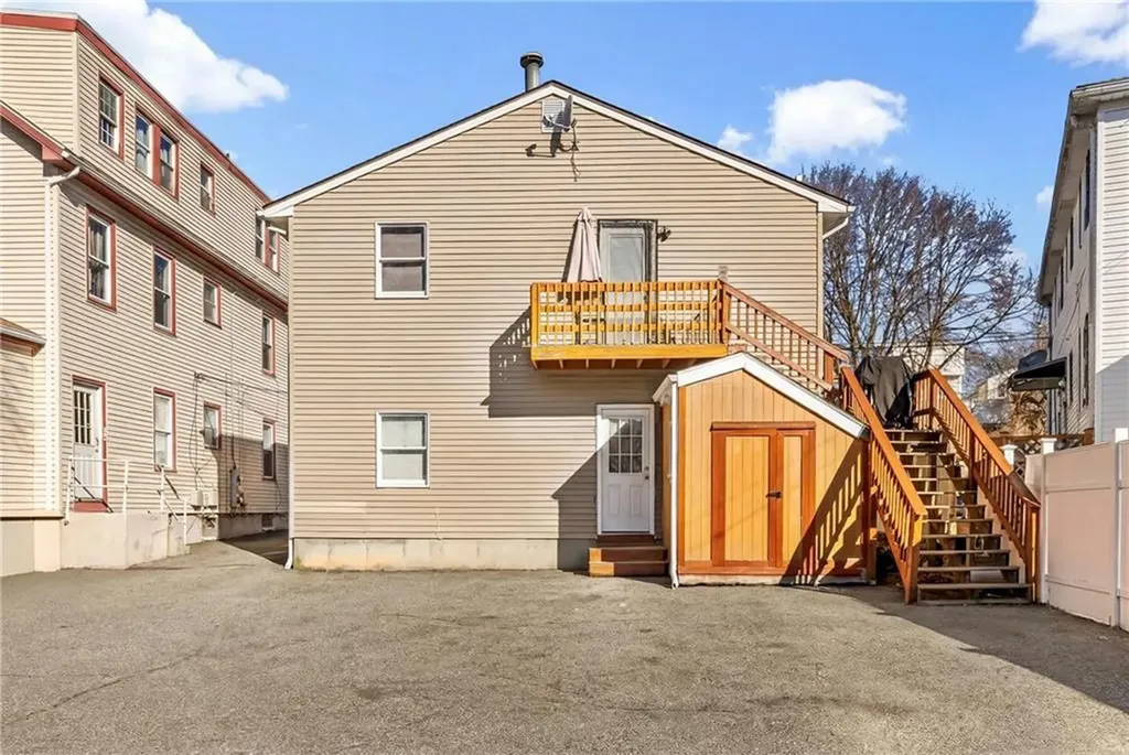 367 369 Hawkins Street Providence RI 02904