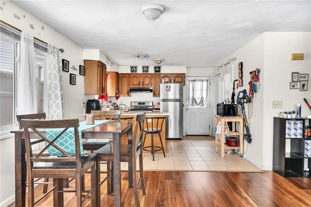367 369 Hawkins Street Providence RI 02904