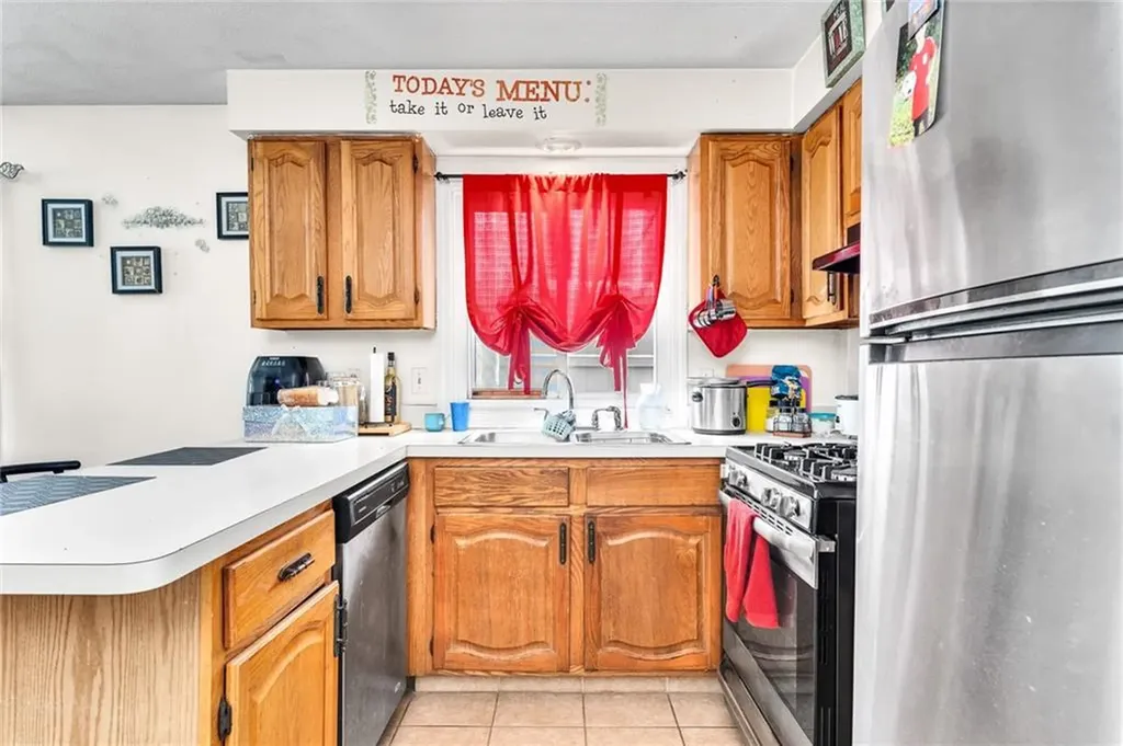367 369 Hawkins Street Providence RI 02904