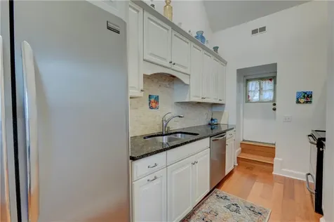 50 Shadow Farm Way South Kingstown RI 02879