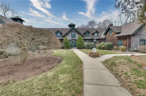 50 Shadow Farm Way South Kingstown RI 02879