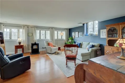 50 Shadow Farm Way South Kingstown RI 02879