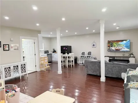 270 Brayton Road Tiverton RI 02878