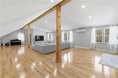 270 Brayton Road Tiverton RI 02878