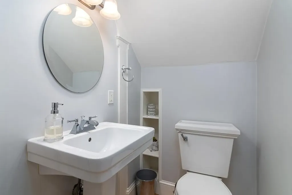15 Humboldt Avenue Providence RI 02906