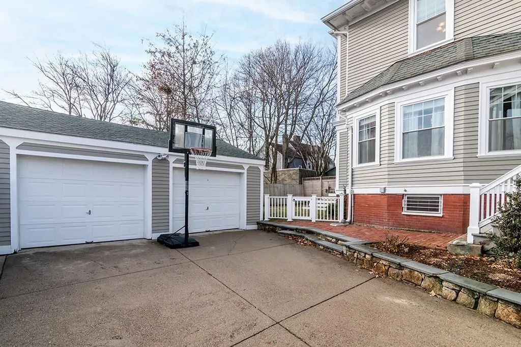15 Humboldt Avenue Providence RI 02906