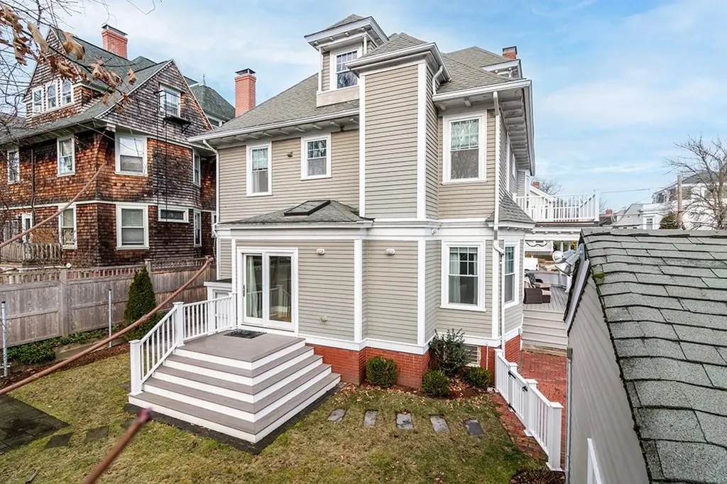 15 Humboldt Avenue Providence RI 02906