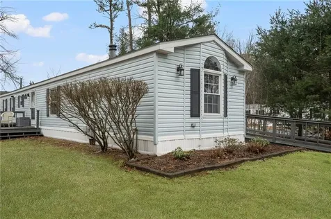 11 Liena Rose Way Coventry RI 02816
