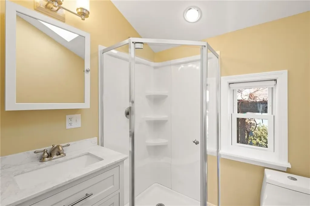 22 Grassy Plain Road East Providence RI 02915