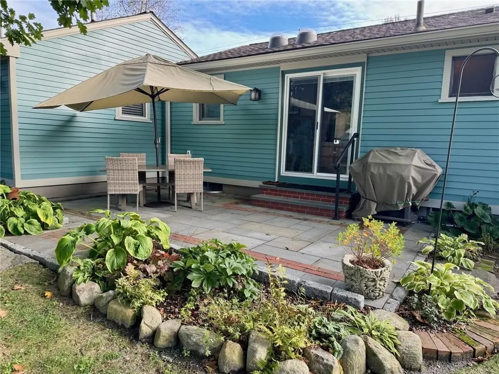 22 Grassy Plain Road East Providence RI 02915