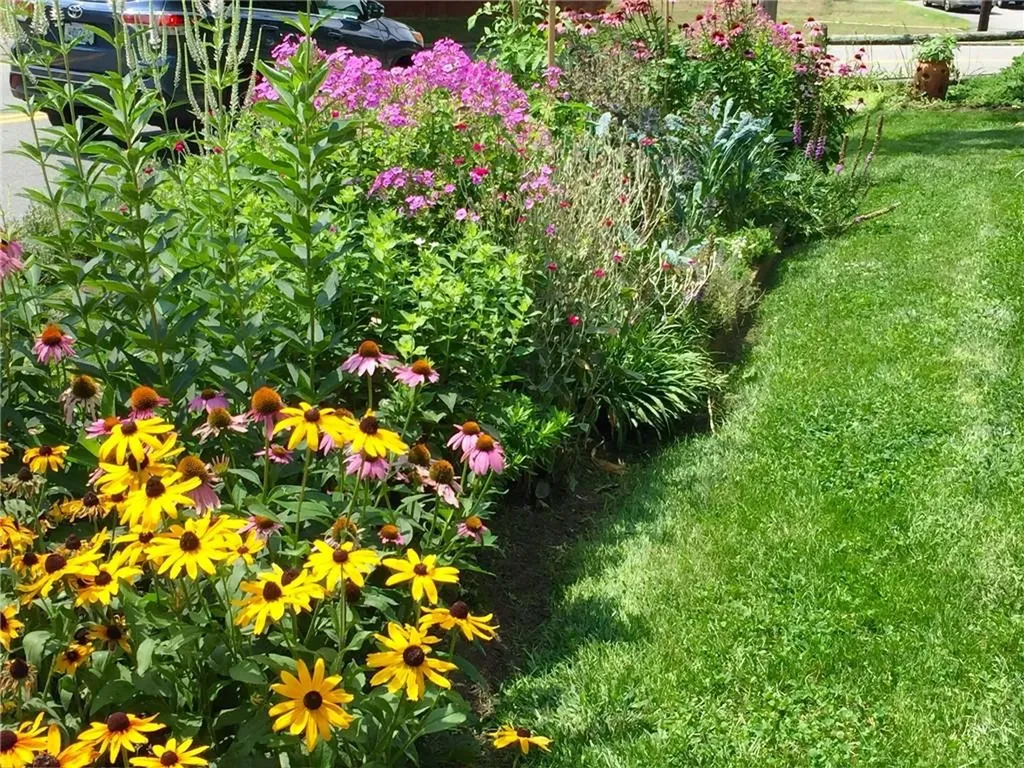 22 Grassy Plain Road East Providence RI 02915