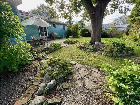 22 Grassy Plain Road East Providence RI 02915