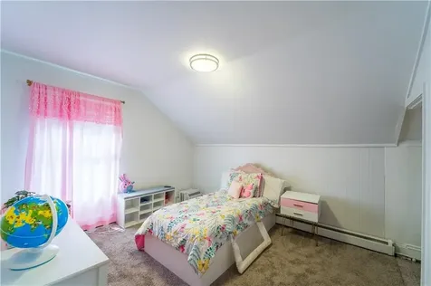 17 Beecher Street Pawtucket RI 02860