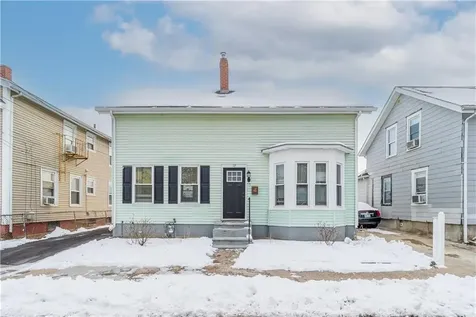 17 Beecher Street Pawtucket RI 02860