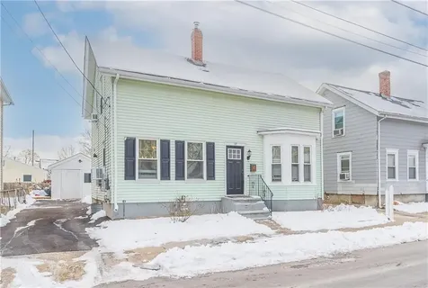 17 Beecher Street Pawtucket RI 02860