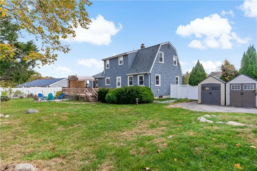 136 Silverwood Lane West Warwick RI 02893