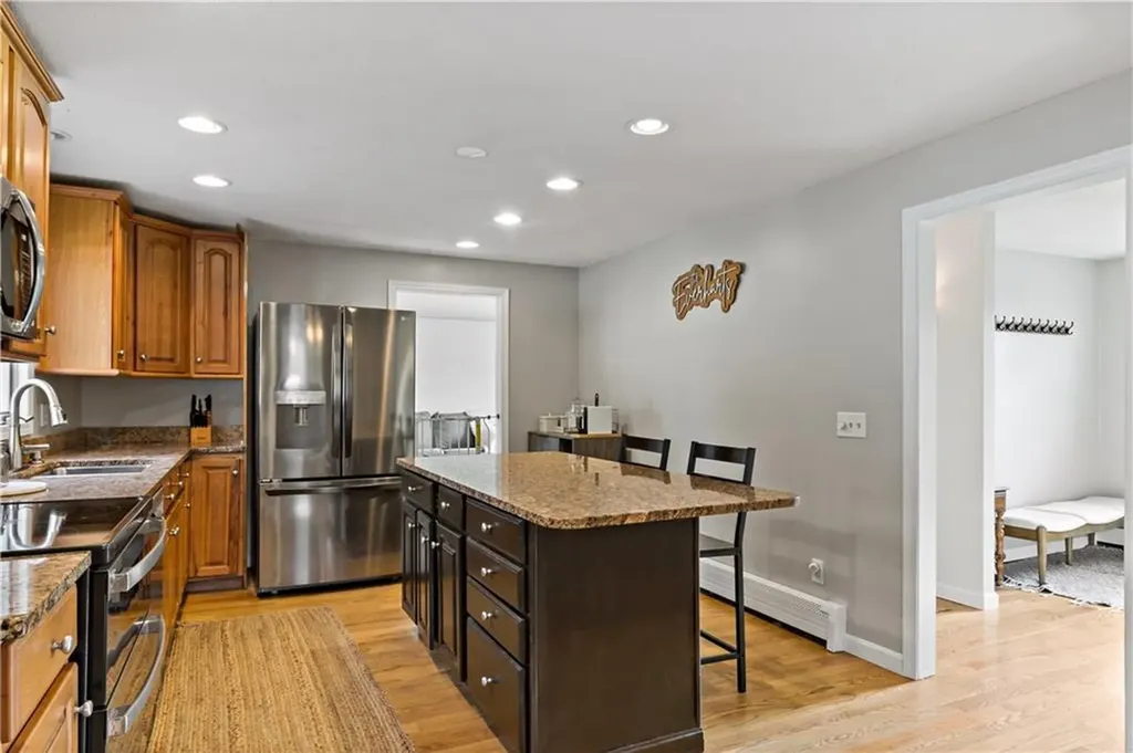 136 Silverwood Lane West Warwick RI 02893