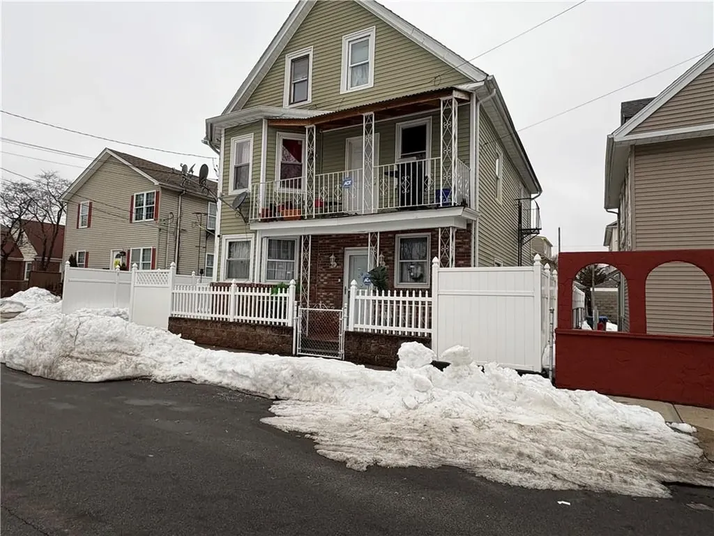193 Clarence Street Providence RI 02909
