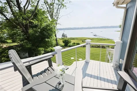 5 Pokanoket Trail Warren RI 02885