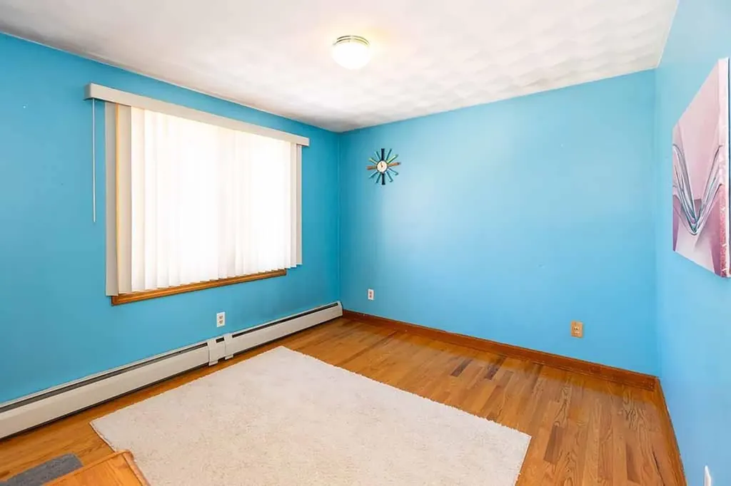 21 Chesterfield Avenue Warwick RI 02889