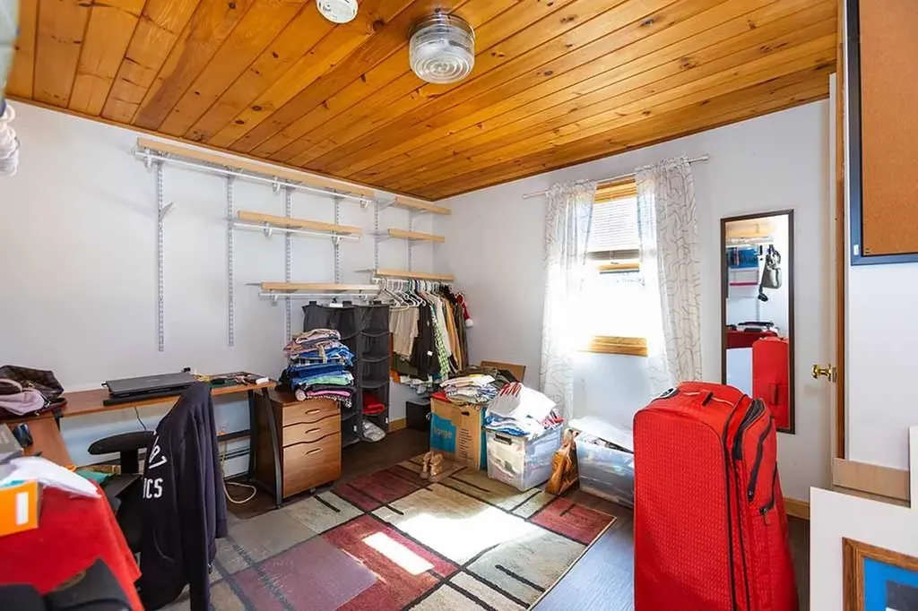 21 Chesterfield Avenue Warwick RI 02889