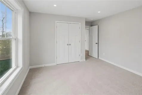 33 Cassidy Trail Coventry RI 02816