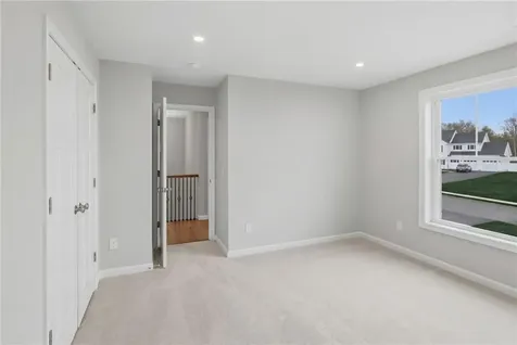 33 Cassidy Trail Coventry RI 02816