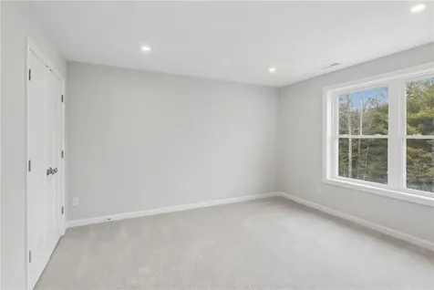 33 Cassidy Trail Coventry RI 02816