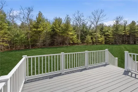 33 Cassidy Trail Coventry RI 02816