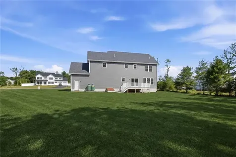 33 Cassidy Trail Coventry RI 02816