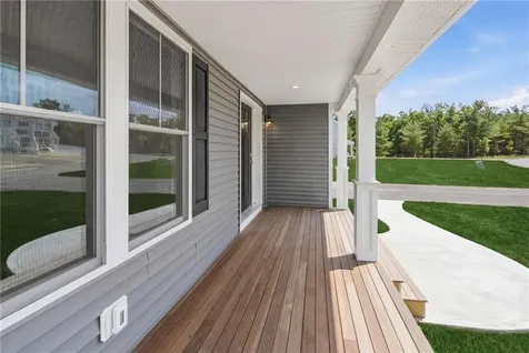33 Cassidy Trail Coventry RI 02816