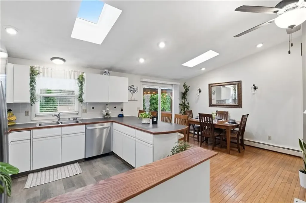 4 Melrose Drive Coventry RI 02816