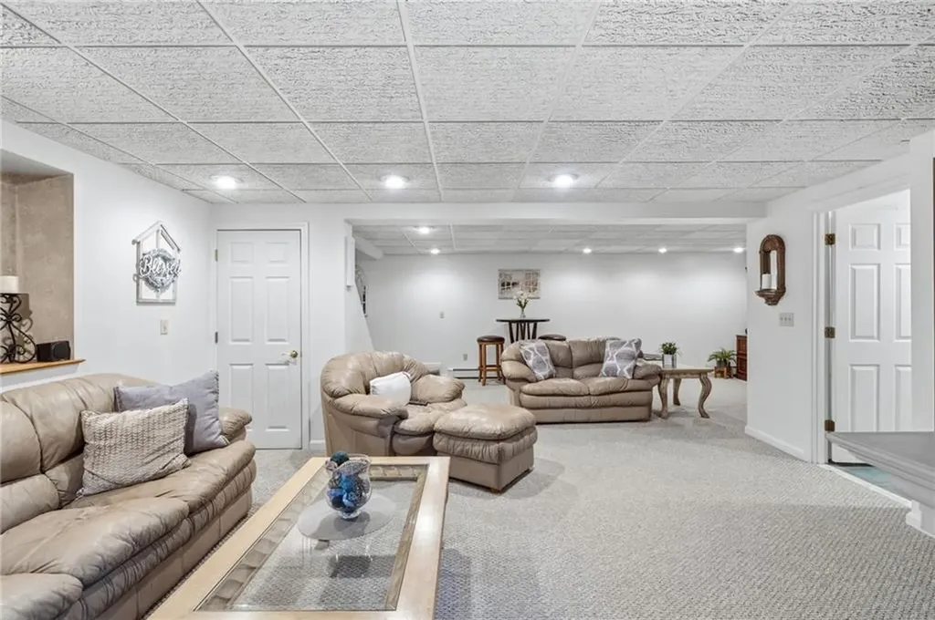 4 Melrose Drive Coventry RI 02816