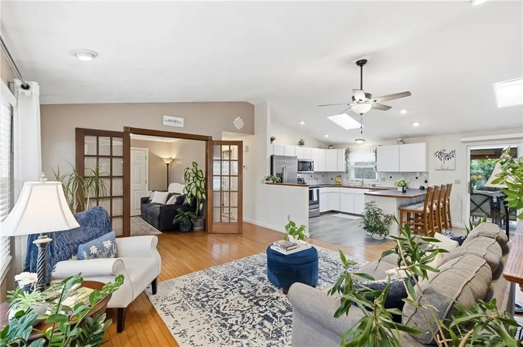 4 Melrose Drive Coventry RI 02816