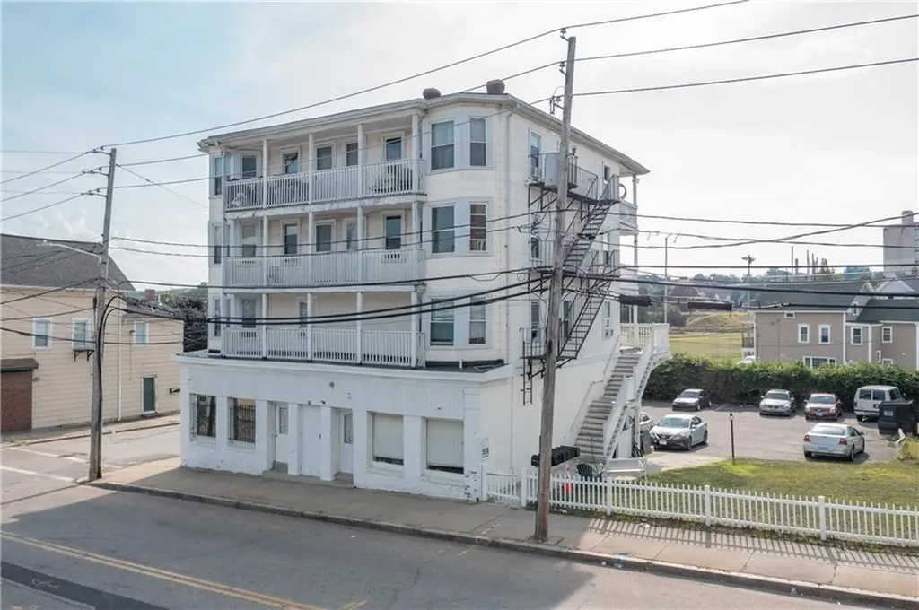 60 Rathbun Street Woonsocket RI 02895