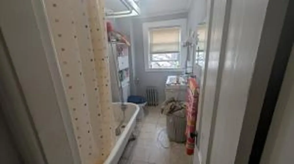 1 2-4 Greystone Avenue North Providence RI 02911