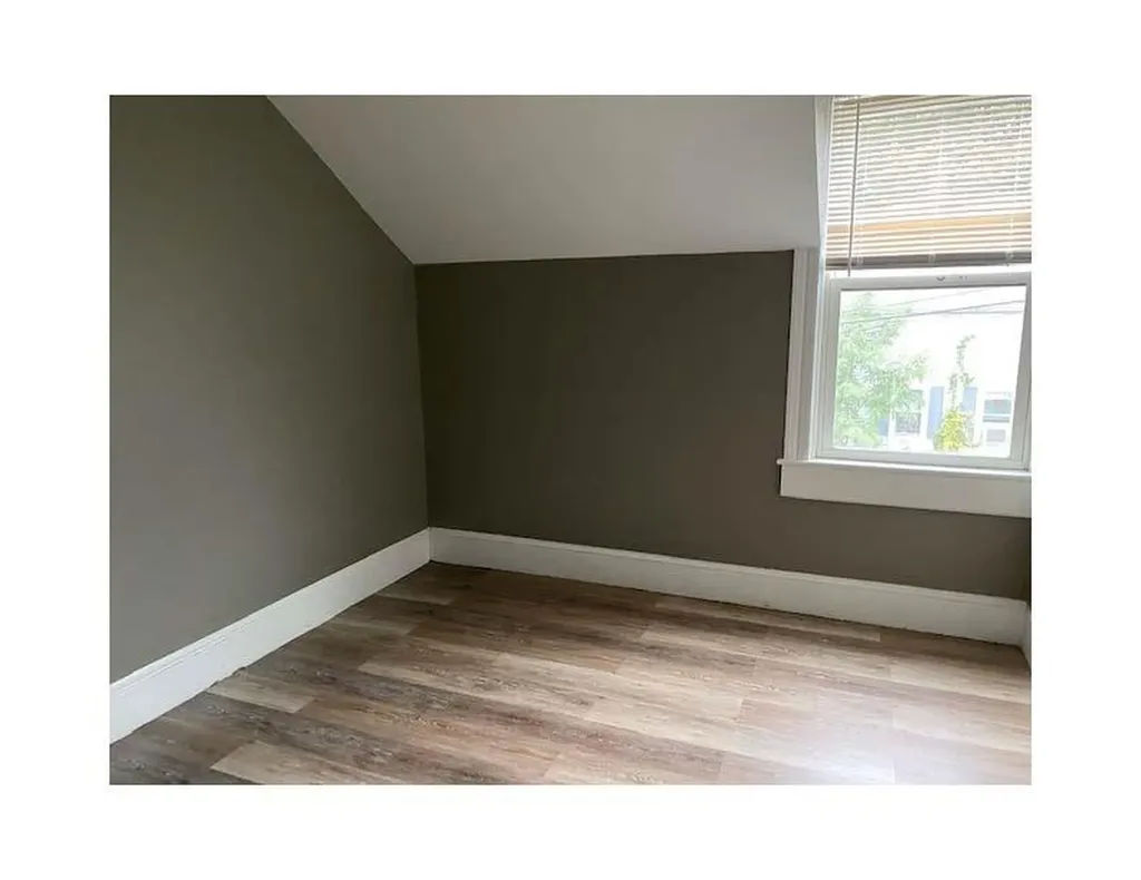 1 2-4 Greystone Avenue North Providence RI 02911
