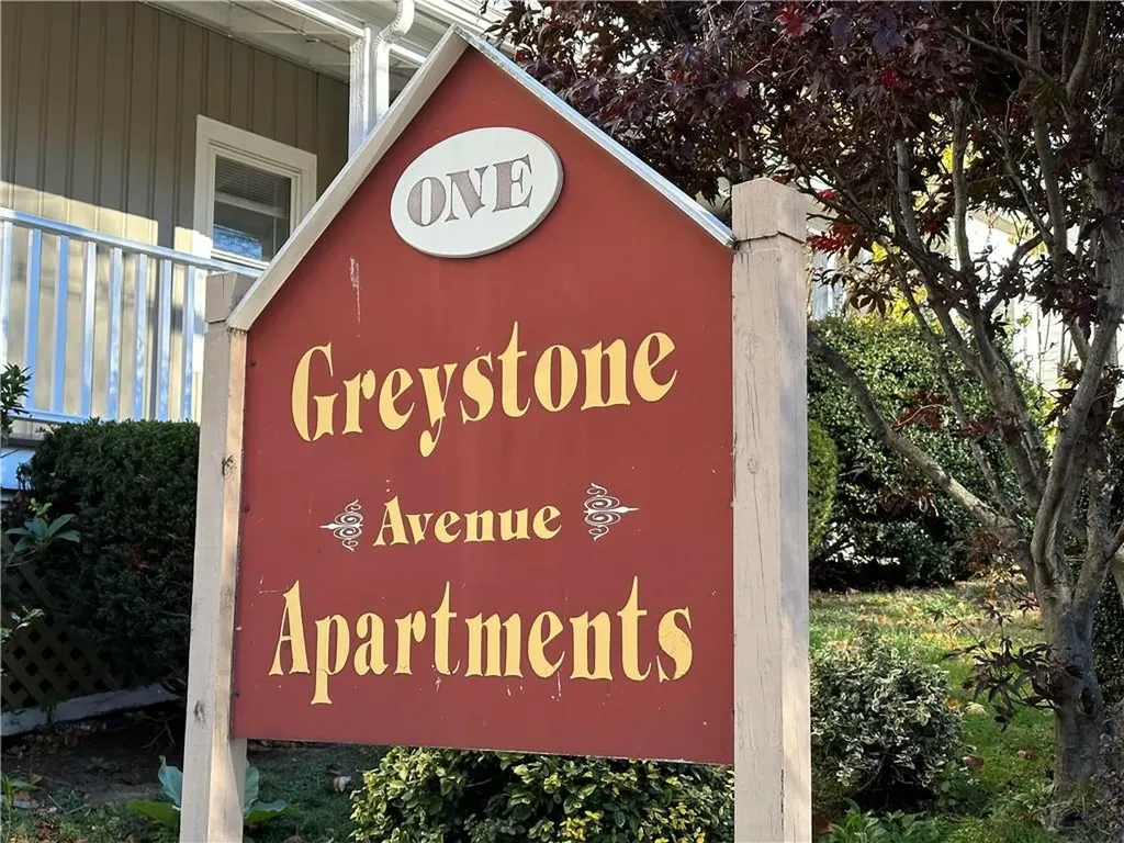 1 2-4 Greystone Avenue North Providence RI 02911
