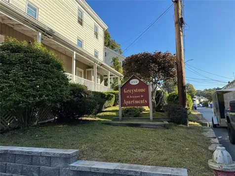 1 2-4 Greystone Avenue North Providence RI 02911