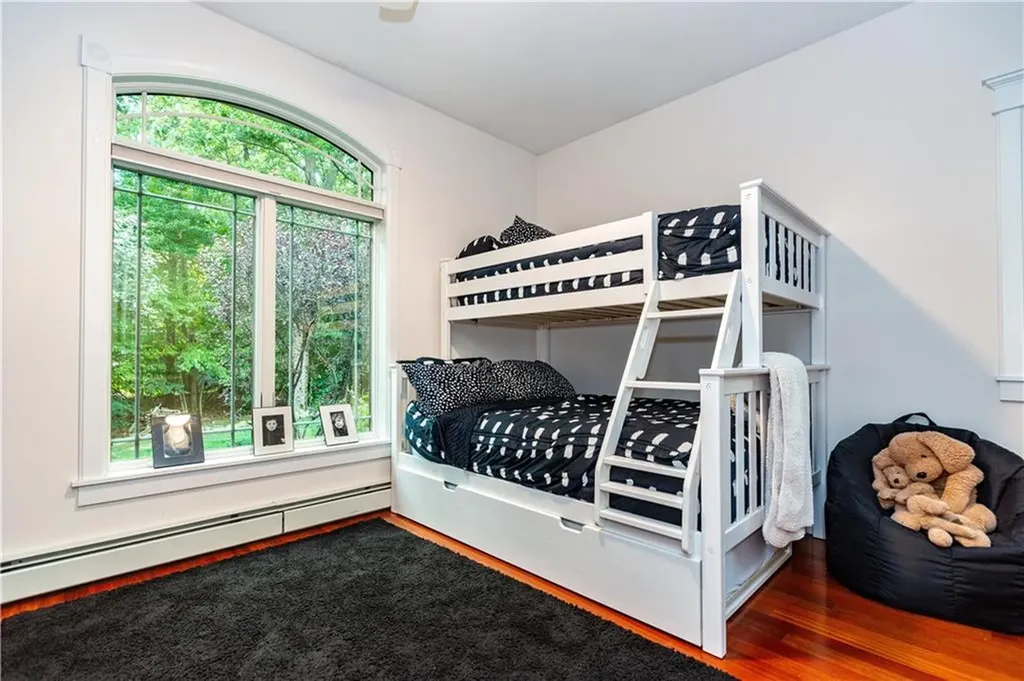 1 Victoria Drive Smithfield RI 02917