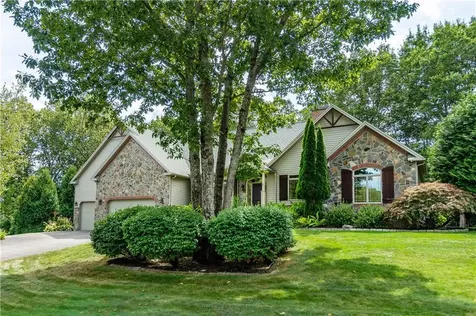 1 Victoria Drive Smithfield RI 02917