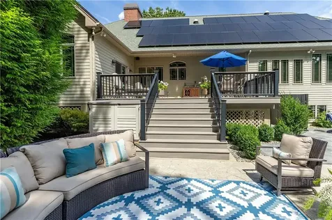 1 Victoria Drive Smithfield RI 02917
