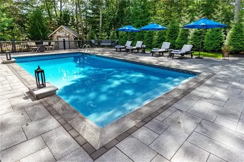1 Victoria Drive Smithfield RI 02917