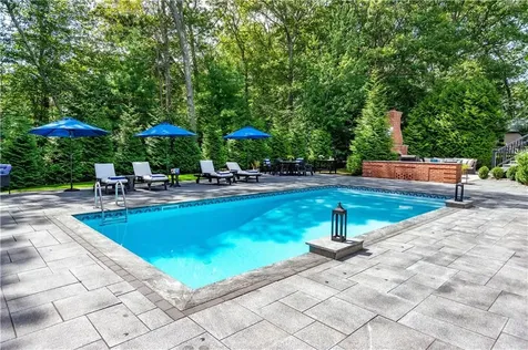 1 Victoria Drive Smithfield RI 02917