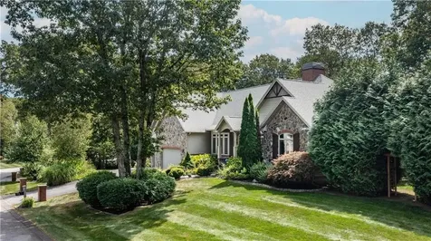 1 Victoria Drive Smithfield RI 02917